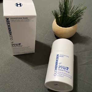OleHenrikson Phat Facial Glow